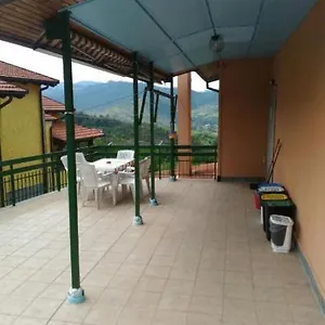 casa-carrodano-inferiore.hotelitalianriviera.com/